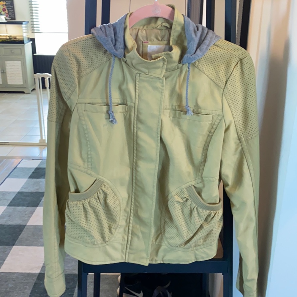 Motorcycle jacket